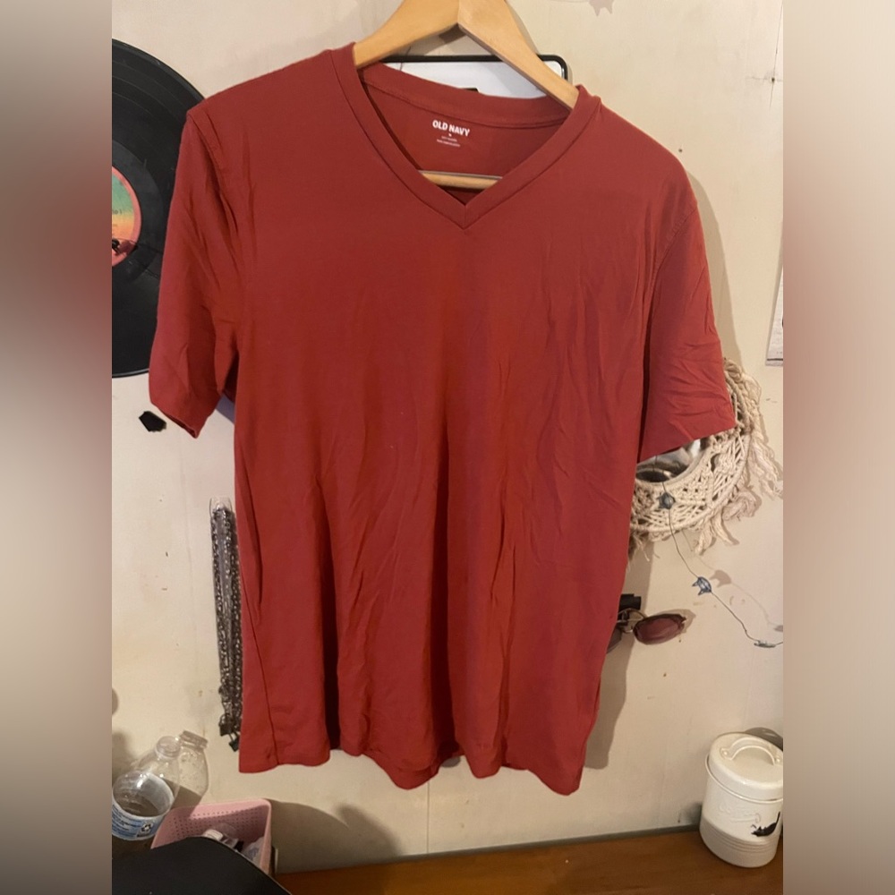 Burgundy Old Navy v neck